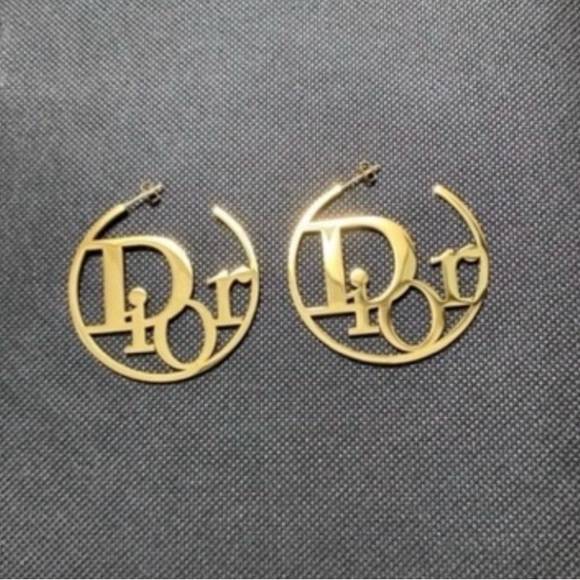 Jewelry - 18K Gold Luxury Hoop Earrings